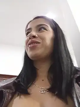 Chatroom XXX en direct de Nathaly_12