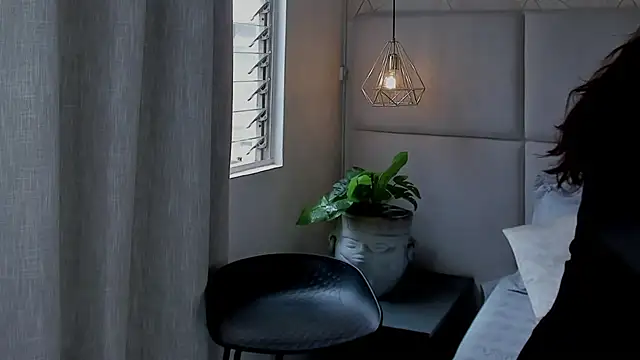 SamayRyann Adlı Modelin Canlı XXX Sohbeti
