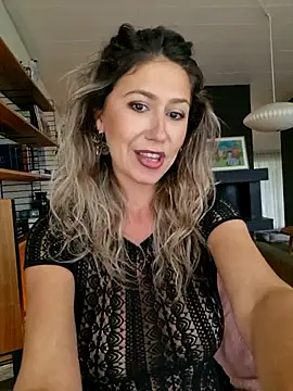 CelynaRoss Live XXX-Chat