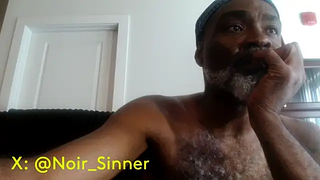 sinnernoir Adlı Modelin Canlı XXX Sohbeti