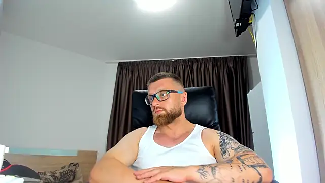 Findom_guy 라이브 XXX 채팅