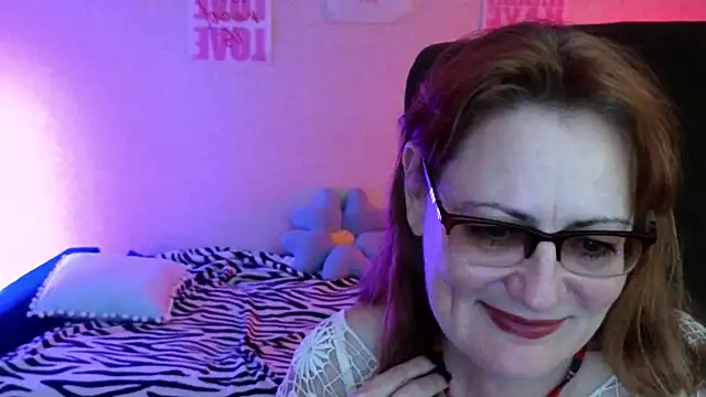 Jasmine_Tv: απευθείας συνομιλία ΧΧΧ