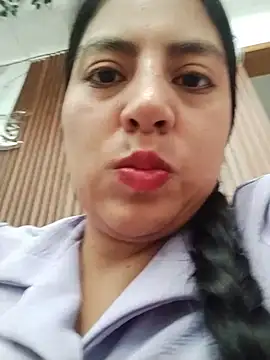 Chat +18 de Valeer_abby ao vivo