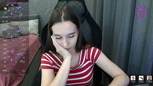 Alice_Weiss Chat XXX in diretta
