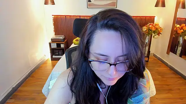 KatherineBond Chat XXX live