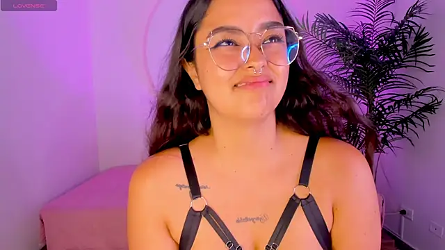 Ariana_Pierce's Live XXX Chat