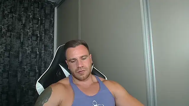Thori92 Chat XXX in diretta