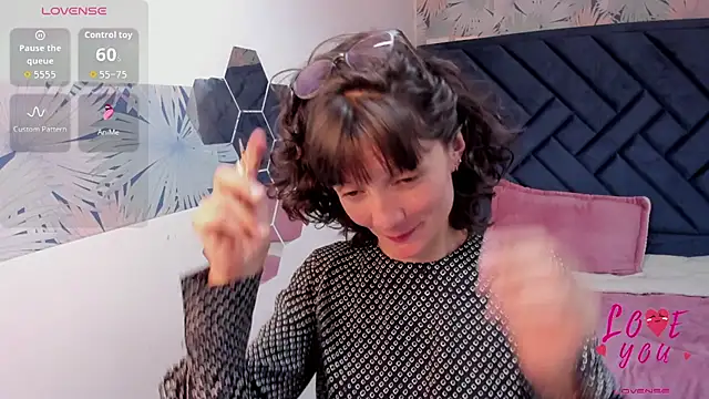 Chat XXX en directo de Valery_More__