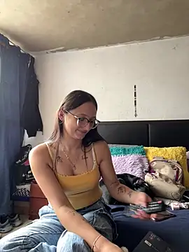 Ariiaa_ Adlı Modelin Canlı XXX Sohbeti