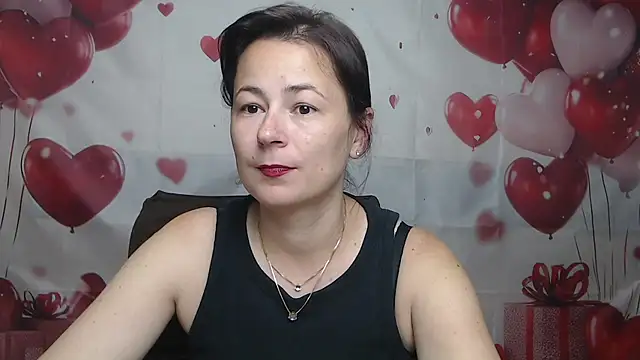Chatroom XXX en direct de MarieSho
