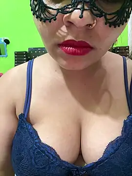 Curvy_shivani XXX чат на живо