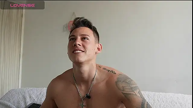 دردشة Muscle_King_Cum الجنسية المباشرة