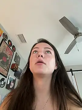 Chat +18 de lilbbyily ao vivo