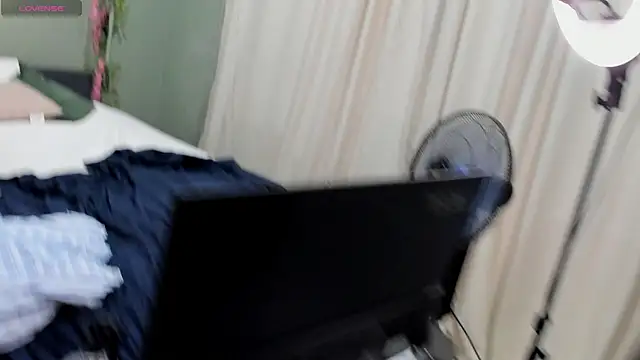 Maya_foxy's Live XXX Chat