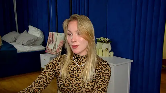 ElaraVoltage Live XXX-Chat