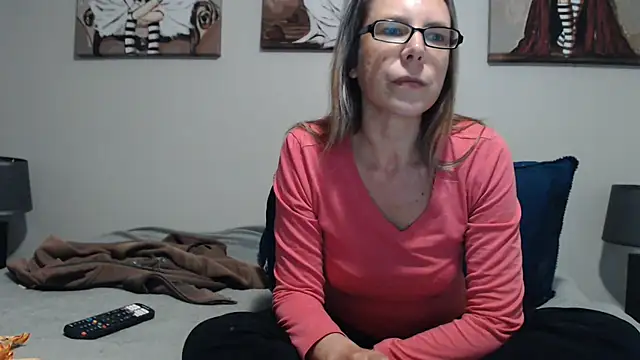 blondiesin50's Live XXX Chat