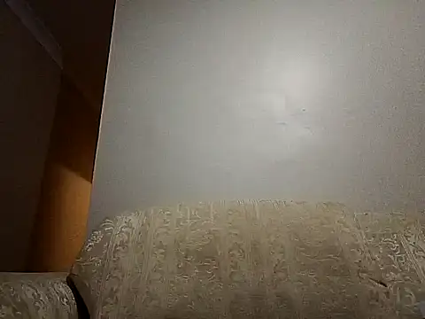 duzzarulz421 élő XXX-chatje