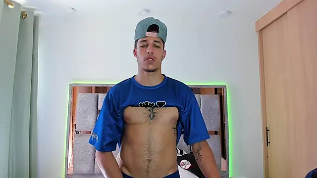 orionblaze69_'s Live XXX Chat