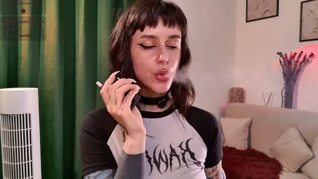 MichaellaMoonのライブXXXチャット