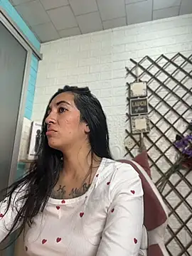 SALOME_KORLAND: απευθείας συνομιλία ΧΧΧ