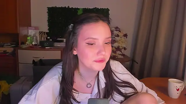 Chat +18 de DoraCharmer ao vivo