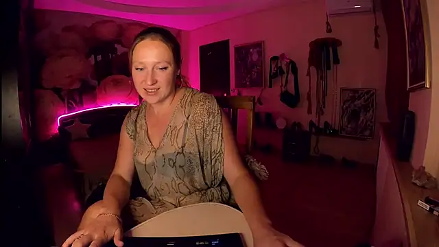 MadDuo's Live XXX Chat