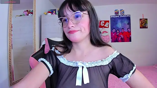 Lucyy-hess' Live XXX Chat