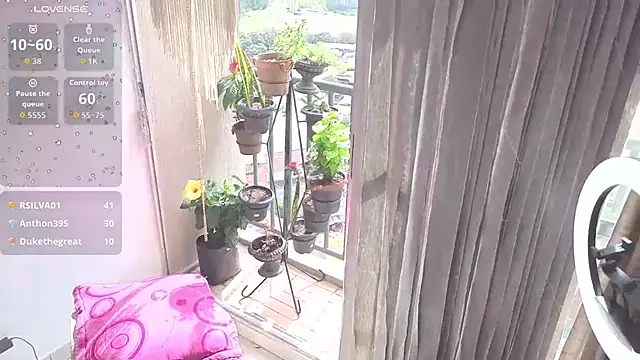 Queen_Morena 现场XXX聊天