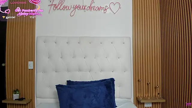 GreciaEvanss: απευθείας συνομιλία  ΧΧΧ