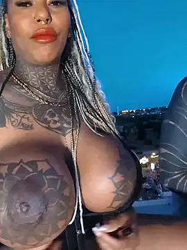 XXX chat uživo modela DarkDea