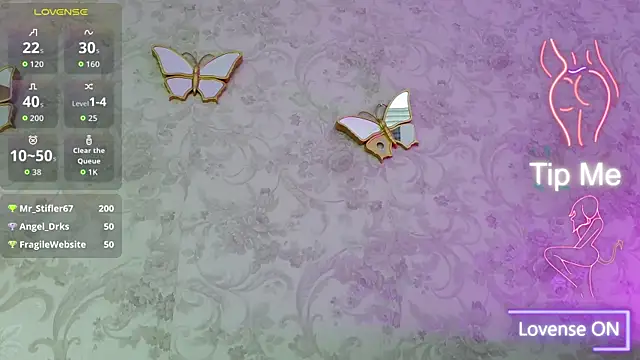 Chat +18 de LiliMilk_21 ao vivo