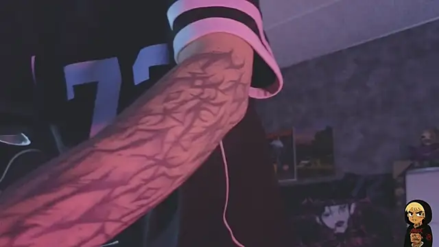 AcidMilo live XXX chat