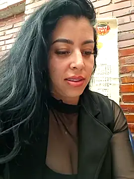 XXX chat uživo modela Luianna