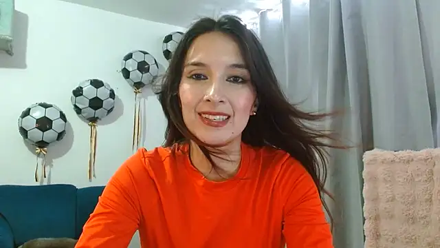 Almaglow_ Live XXX-chat