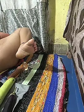 Chat +18 de Hotty-Rani-Bhabi ao vivo