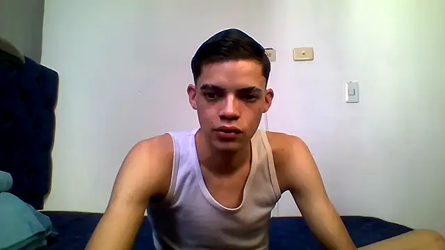 Latinos_2001 Live XXX-chat