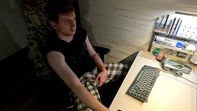 Chatroom XXX en direct de Einar_Nut