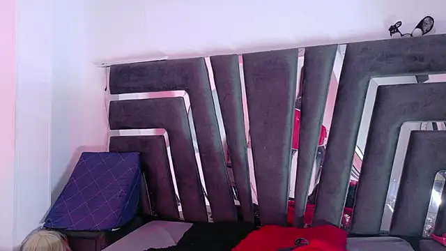 XXX chat uživo modela AliceandMax