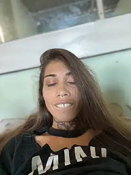 Chat +18 de Unanena ao vivo