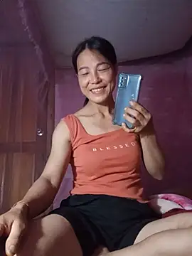 Lily-ly Adlı Modelin Canlı XXX Sohbeti