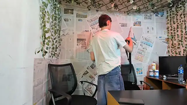 Živý XXX chat heyy_noah11