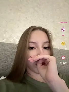 JulyOwens live XXX chat