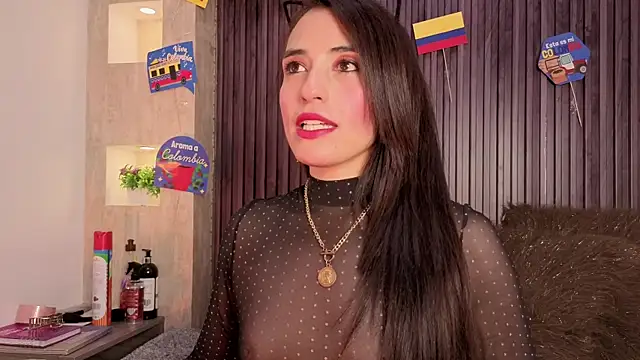 MeganNightt Adlı Modelin Canlı XXX Sohbeti