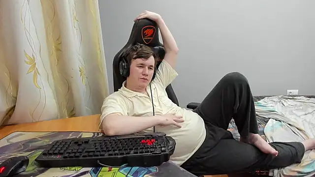 iliaskrislove Chat XXX in diretta
