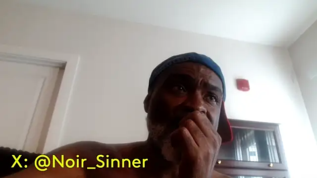 sinnernoir's Live XXX Chat