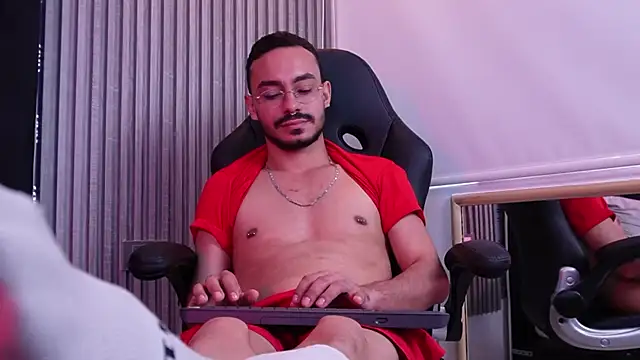 thomas_montiel Adlı Modelin Canlı XXX Sohbeti