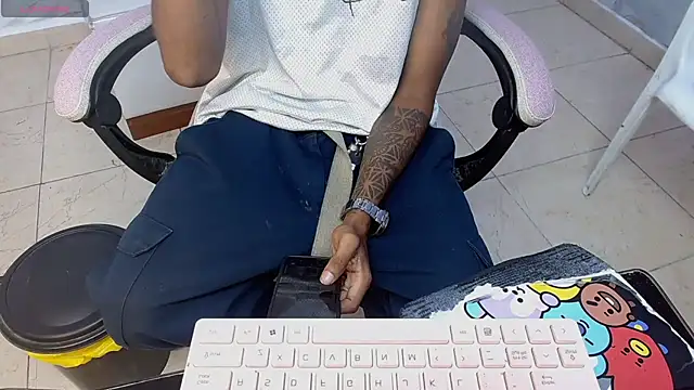 ManSantn Live XXX chat