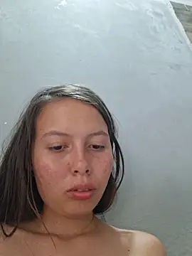 Khelmin Live XXX chat