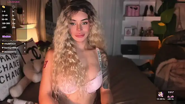 ParisianDoll's Live XXX Chat