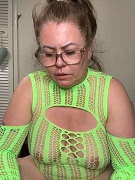 LadySaraNoir Live XXX-chat